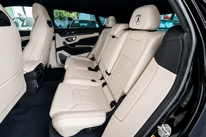 2022 Lamborghini URUS — миниатюра 11
