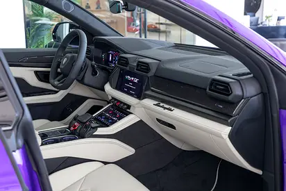 2026 Lamborghini URUS — миниатюра 16