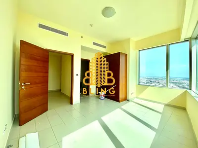 Alluring 2BHK With Basement Parking, Sea View & All Amenities