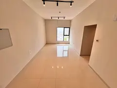 Second tenant - Deluxe finishing - Master bedroom - Open panoramic view - Central air conditioning -