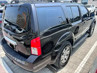 2011 Nissan PATHFINDER 照片 2