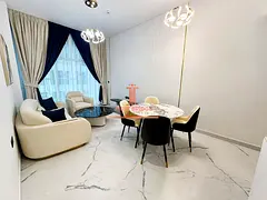 Vacant | 2 bedroom with Pool | Genuine Resale