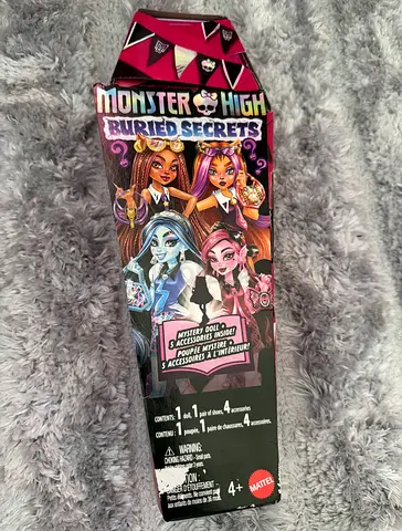 Monster High Buried Secrets Mystery Doll - Sealed and NOT USED only OPENED ONCE