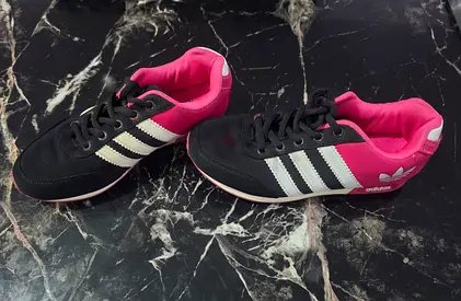 Black & Pink Adidas Sneakers, size 37