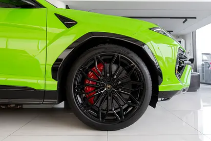 2026 Lamborghini URUS — фото 8