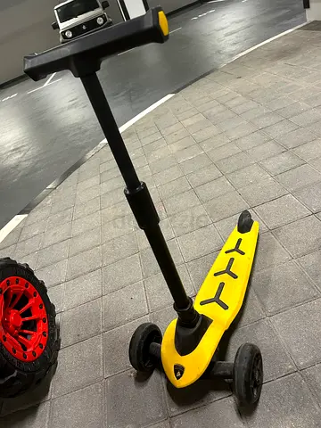 Lamborghini 3 Wheel Kids Scooter