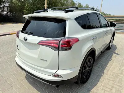 صورة 6 لـ 2018 Toyota RAV 4