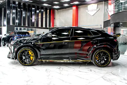 2019 Lamborghini URUS photo 7