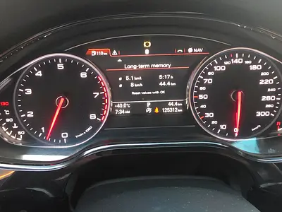 صورة 9 لـ 2014 AUDI A8