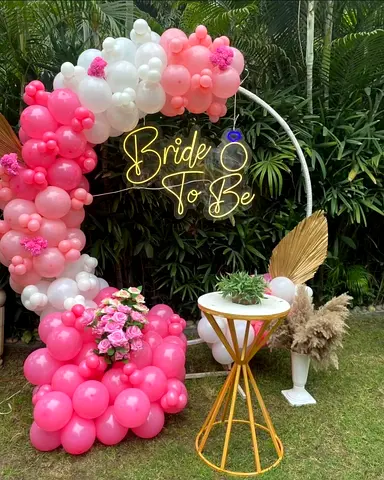 Balloons decorations services Available