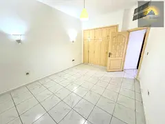 Best Deal Spacious 2Bedroom Hall Apartment 2 Baths in Tourist Club Area