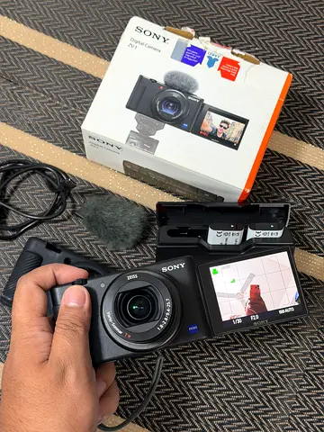 Sony ZV-1 Mark I Vlogging Camera | Full Set + Extras