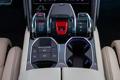 2022 Lamborghini URUS — миниатюра 15