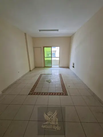 للإيجار في القاسمية الند بالشارقة غرفتين وصالة، حمامين، تكييف مركزي، بلكونة، خزائن حائط، وشهر مجاني. الدفع 4 أو 6 دفعات.
