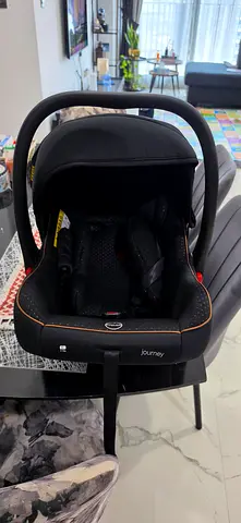 Journey Infant Car Seat / Baby Carrier – AED 50