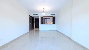 SEA VIEW |•| LUXURY BUILDING |•| NEAR METRO |•| ALL AMENITIES