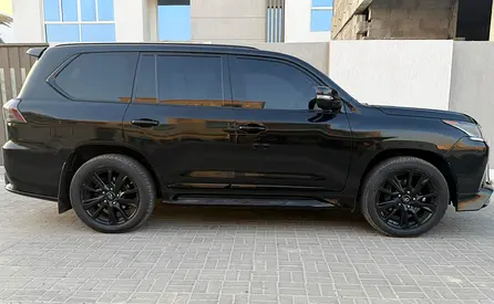 2019 Lexus LX-SERIES 照片 2