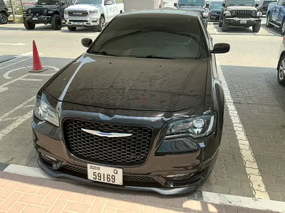 كرايسلر 300S للبيع