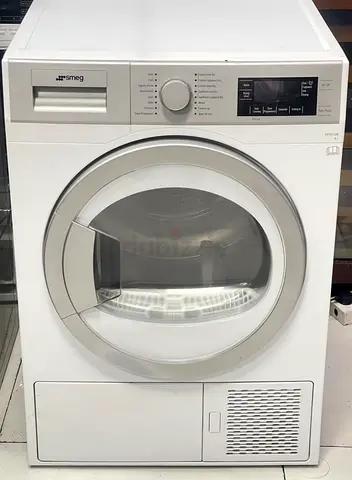 Smeg dryer 8kg good condition