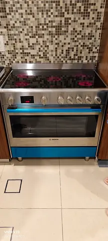 Free delivery Bosch series 6 electric ceramic cooker with dual fan 90 cm - good condition