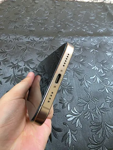Iphone 16 pro max desert titanium tdra (with apple care +)