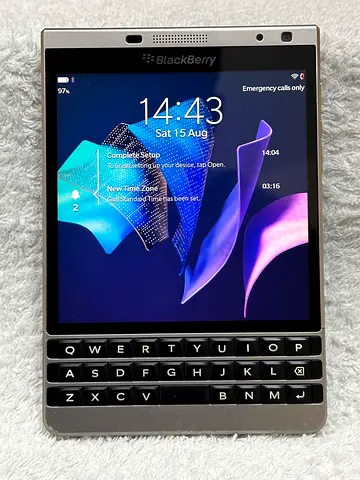 BlackBerry Passport Silver BB10 OS Smart Phone