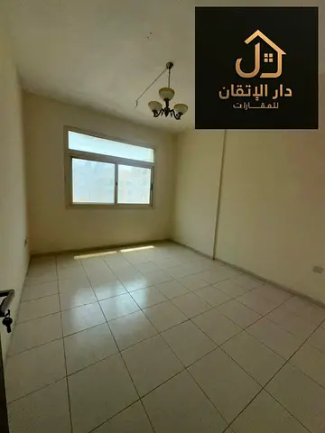 غرفة وصالة للإيجار السنوي في النباعة | تكييف مركزي | مساحة واسعة | 26,000 درهم