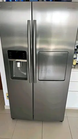 Samsung Fridge Freezer Side By Side Water Dispenser ice maker mini bar