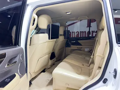 صورة 16 لـ 2017 Lexus LX-SERIES