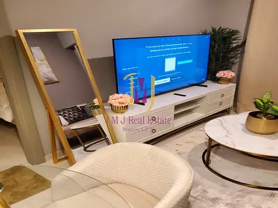 Furnished 1 BR | High Floor | Partially Canal View