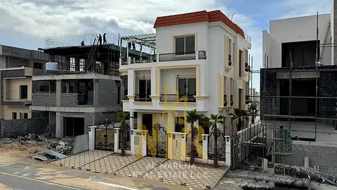 **فيلا فاخرة مودرن مع مسبح خاص للبيع في الباهية – عجمان** 🏡  *فرصة استثنائية لامتلاك منزل الأحلام بتصميم عصري ومساحات واسعة تشمل كافة المستلزمات و