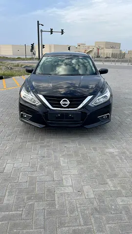 Nissan Altima SV 2017 - Excellent Condition - American Specs