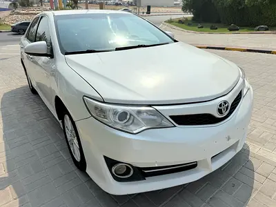 2015 Toyota CAMRY — миниатюра 3