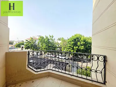 Elegent 4BR Villa Covered Parking
