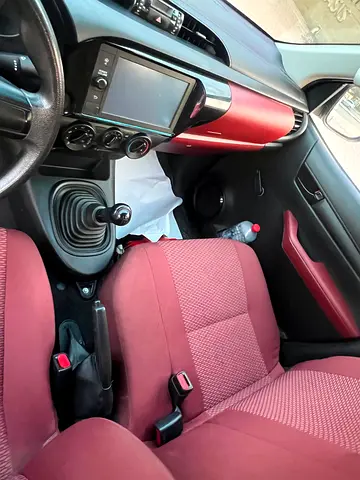 2021 Toyota HILUX — миниатюра 5