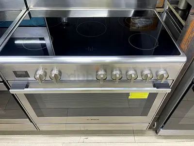 Bosch series 8 Electric cooker like new perfect working new model 90/60cm