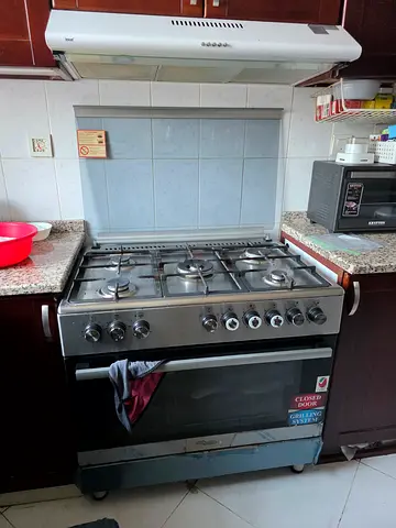 Stainless Steel 5-Burner Gas Cooker with Oven - Good Condition