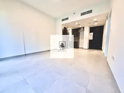 Specious luxury apartment for rent