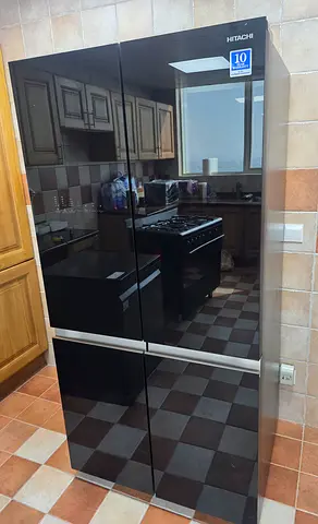 Hitachi Fridge Freezer French Door 4 Door latest model excellent condition same like new