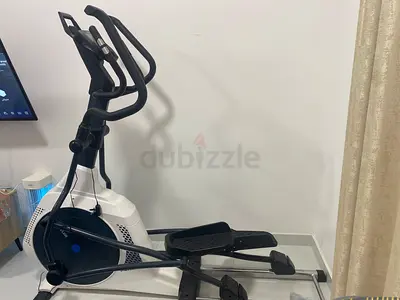 كروس ترينر كيتلر سكايلون 309 مستعمل - بحالة شبه جديدة. Used Kettler Skylon 309 Cross Trainer - Like-