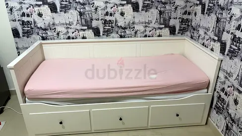 ikea White Daybed with Built-in Storage Drawers with 2 mattresses. URGENT SELL!!