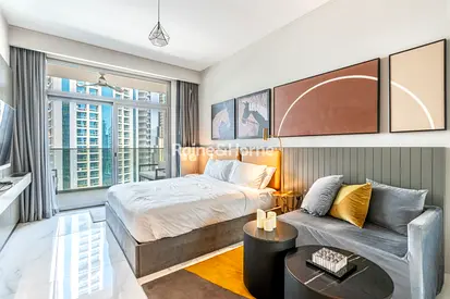 Premium Studio | Mid Floor | Multiple Cheques