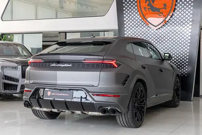 2026 Lamborghini URUS photo 4