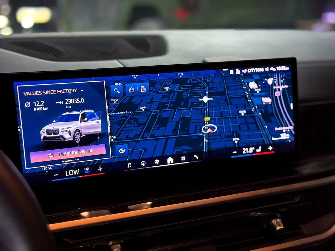 BMW X7 2025