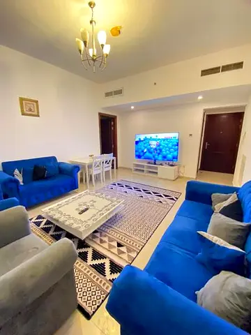 للايجار الشهري شقه غرفه وصاله مفروشه في التعاون الشارقه