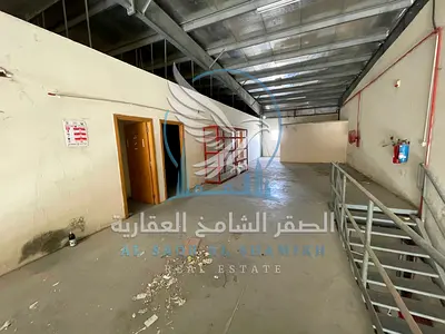 مستودع للإيجار في الصناعية 13 الشارقة