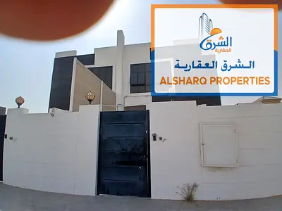 فيلا واسعة للإيجار السنوي | الحوشي – الشارقة  فرصة مميزة لاستئجار فيلا واسعة في منطقة الحوشي بالشارقة،