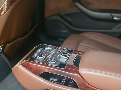 صورة 7 لـ 2014 AUDI A8