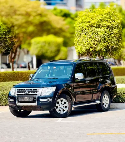 Mitsubishi Pajero 2016 GLS Top Line | GCC Specs | Excellent Condition