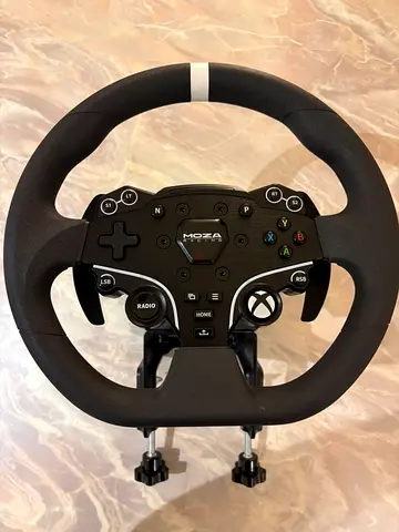 Moza R3 Racing Wheel Setup